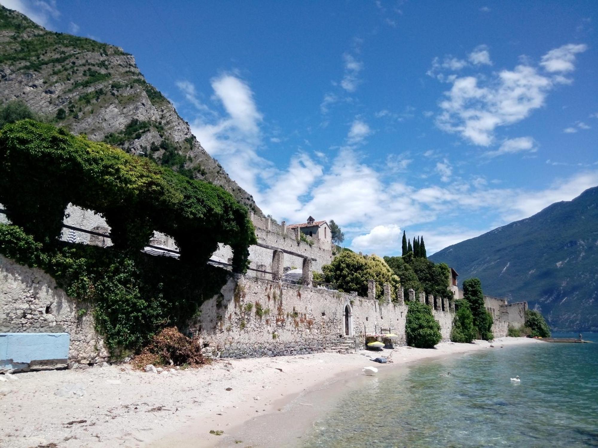 Atlante Hotel Toscolano Maderno Exterior foto